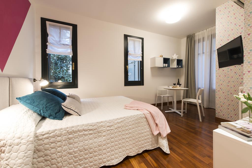Suite Home Milano Fiera Екстериор снимка