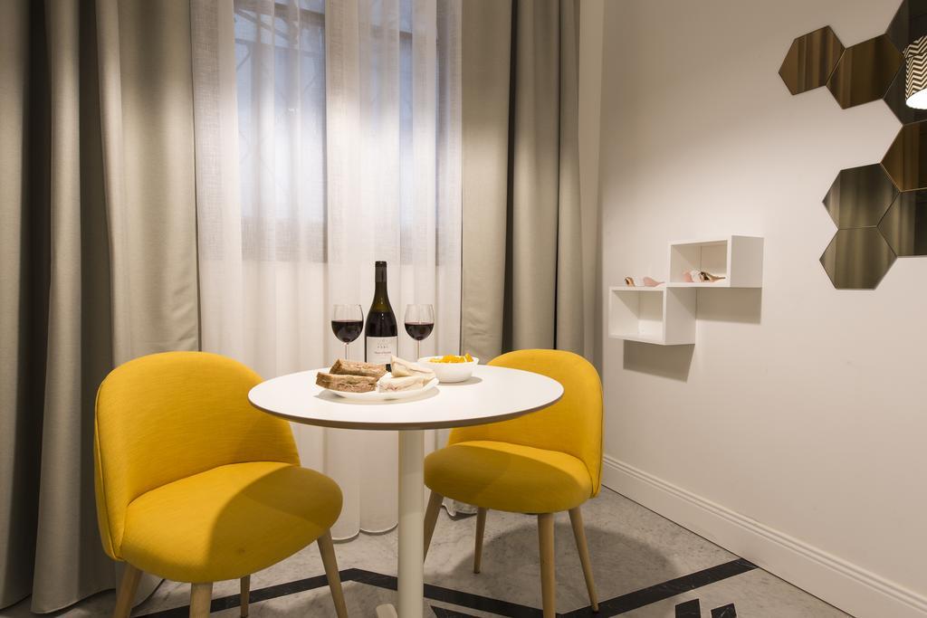 Suite Home Milano Fiera Екстериор снимка