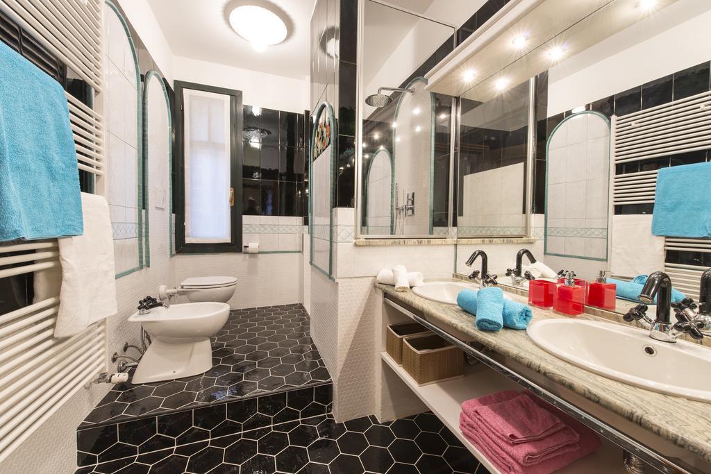 Suite Home Milano Fiera Екстериор снимка