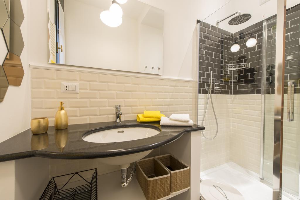 Suite Home Milano Fiera Екстериор снимка