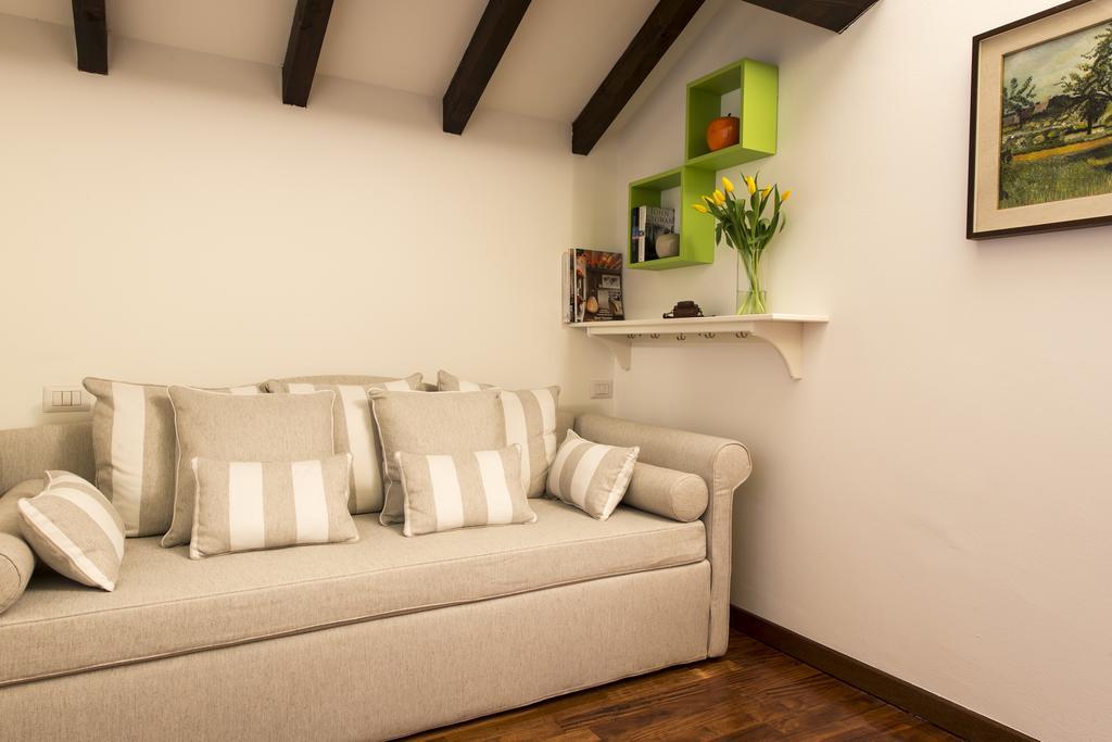 Suite Home Milano Fiera Екстериор снимка